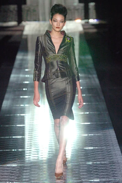 Look 13